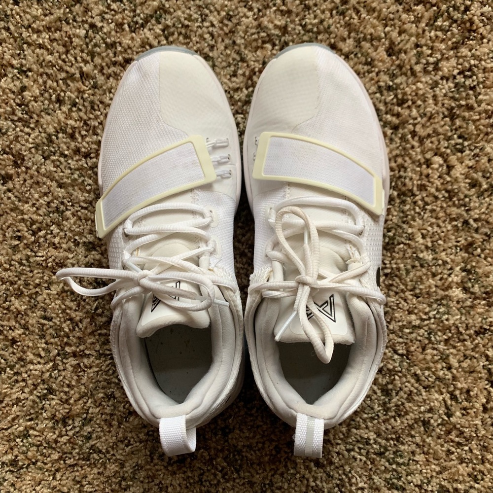 Paul George Basketball shoes